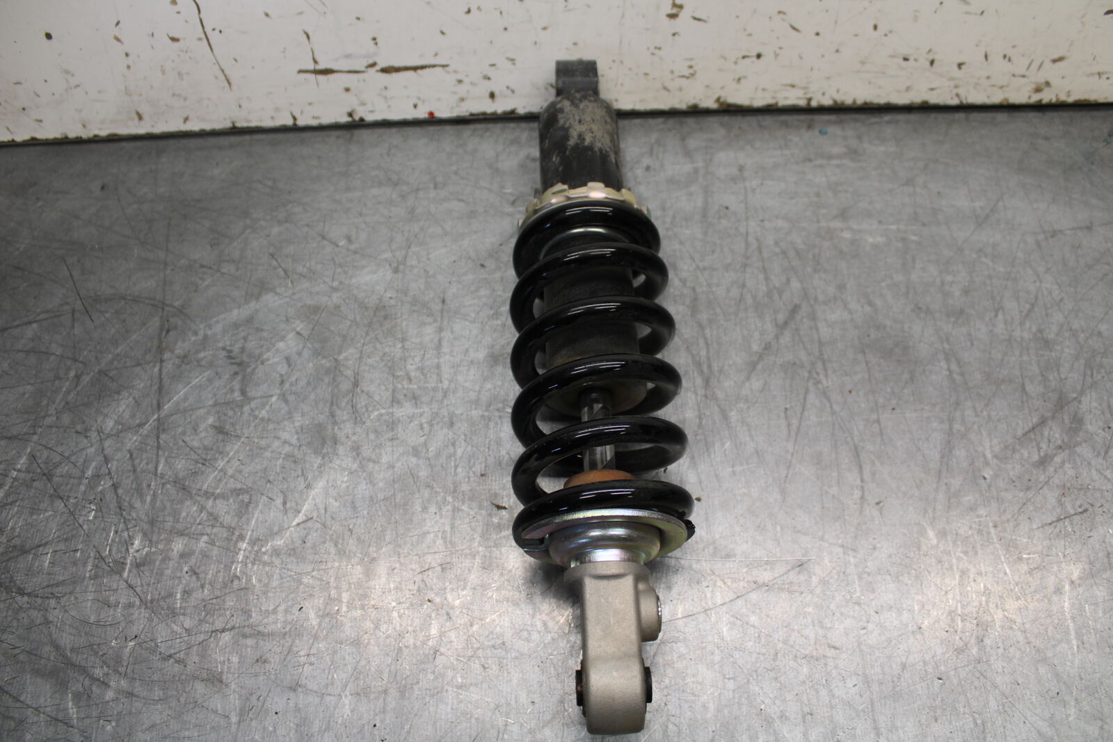 22-24 YAMAHA XSR900 REAR BACK SHOCK ABSORBER SUSPENSION BB710