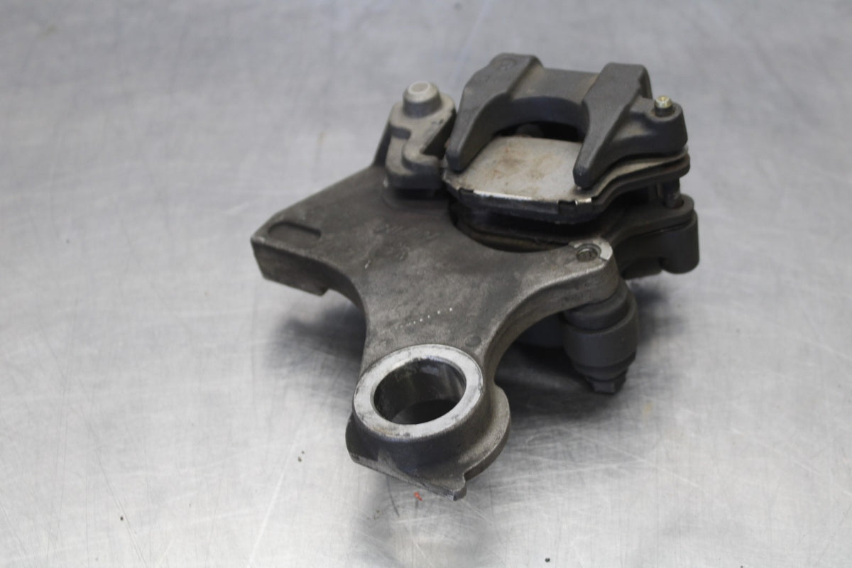 03-04 YAMAHA YZF R6S REAR BACK BRAKE CALIPER W MOUNT BRACKET BB890
