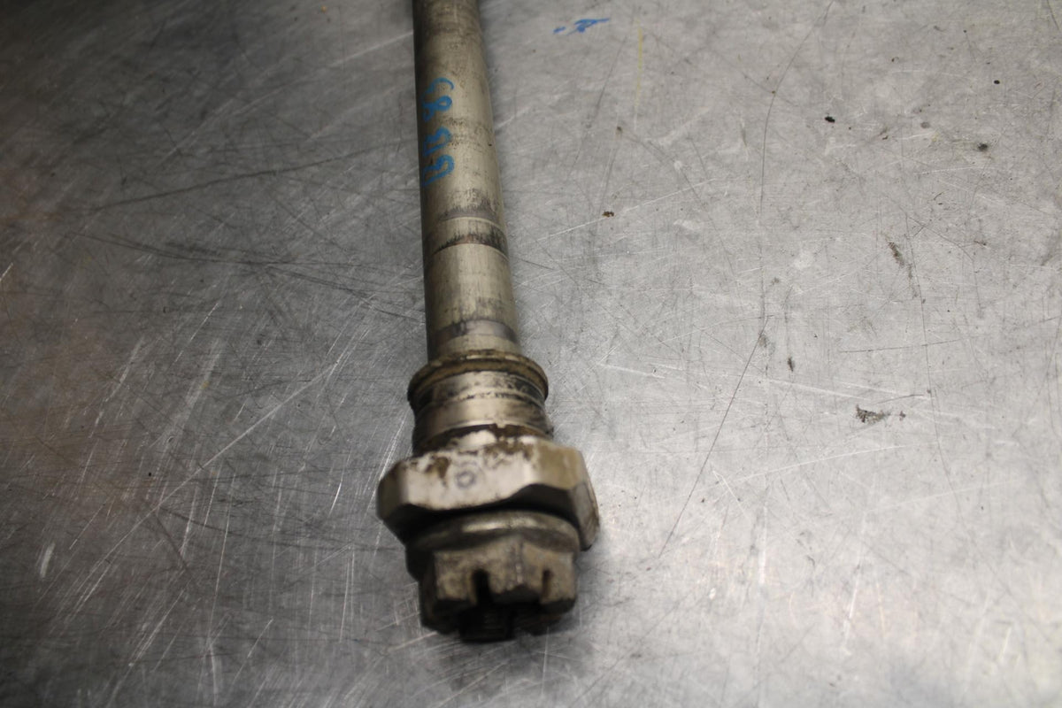 2006 Suzuki GSXR750 REAR AXLE BACK WHEEL RIM PIVOT BOLT AXEL 64711-49G10 BB40