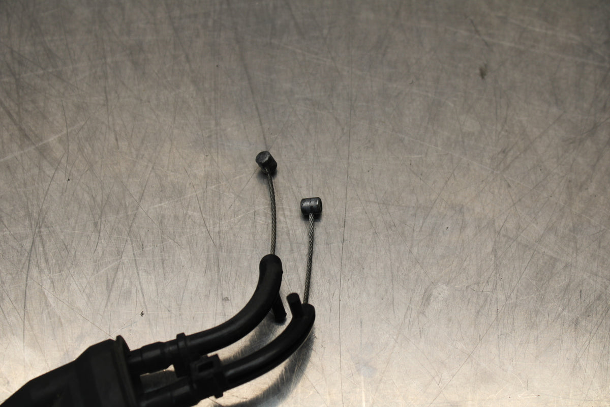 04-05 KAWASAKI NINJA ZX10R THROTTLE CABLES LINES BB163