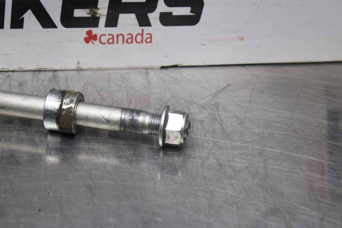 17-18 YAMAHA YZF R3 FRONT WHEEL RIM AXLE PIVOT BOLT BB788