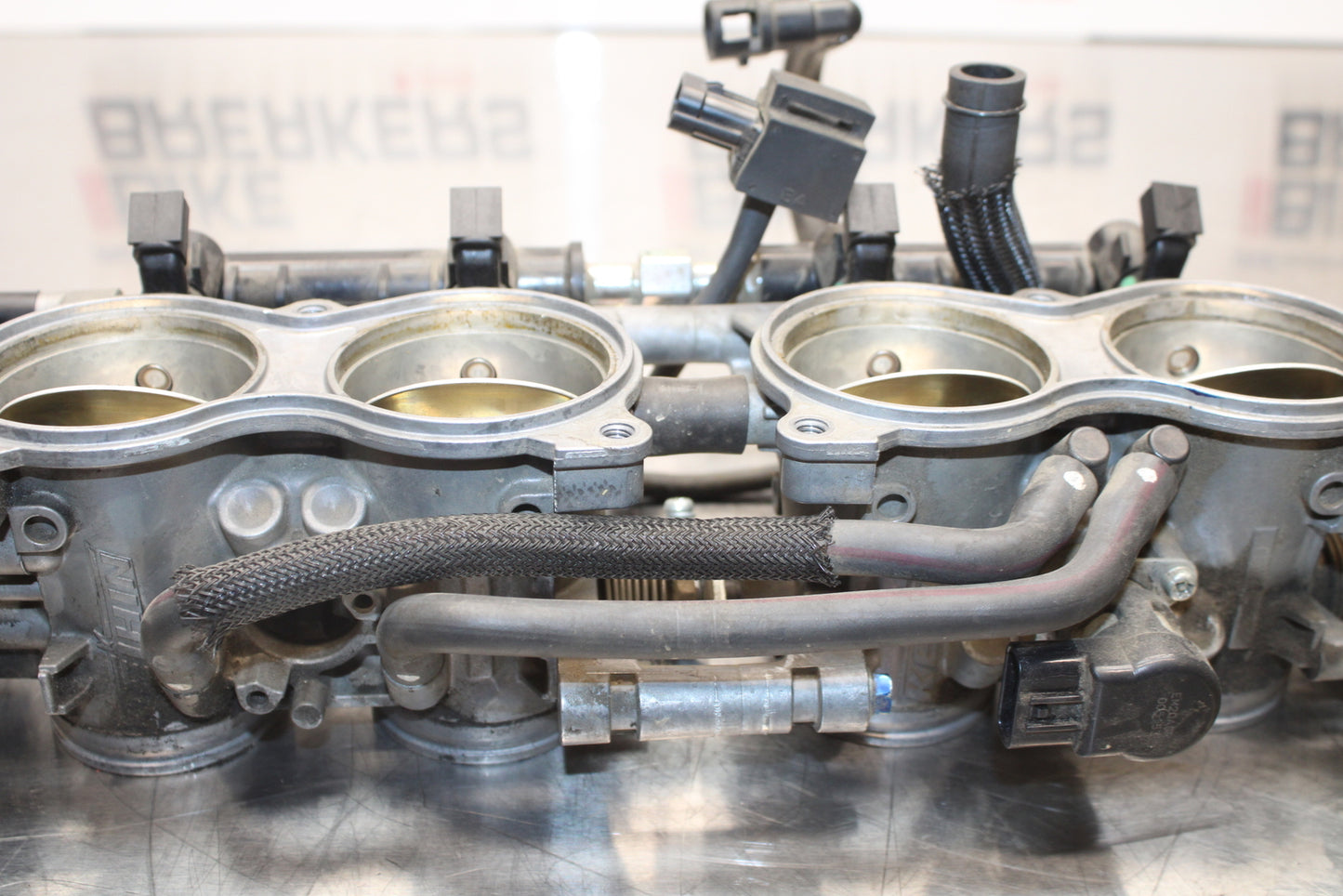 11 SUZUKI GSXR1000 MAIN FUEL INJECTORS / THROTTLE BODIES BB142