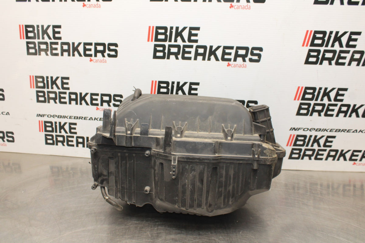 08 APRILIA SHIVER 750 AIRBOX AIR INTAKE FILTER BOX BB551