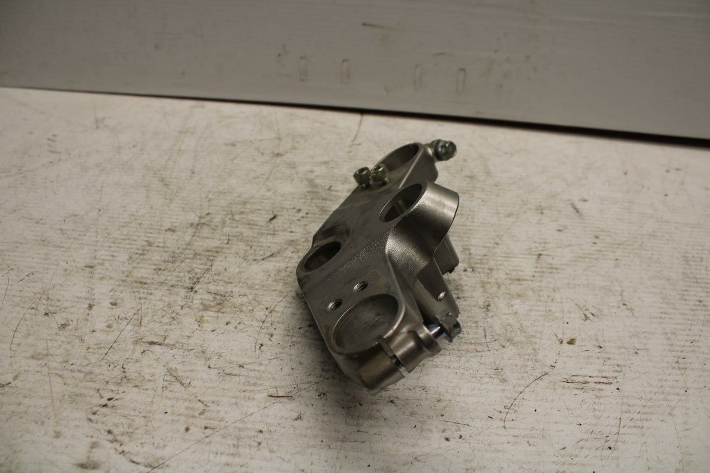 90-07 KAWASAKI ZZR 250 FORKS UPPER TRIPLE TREE CLAMP BB298