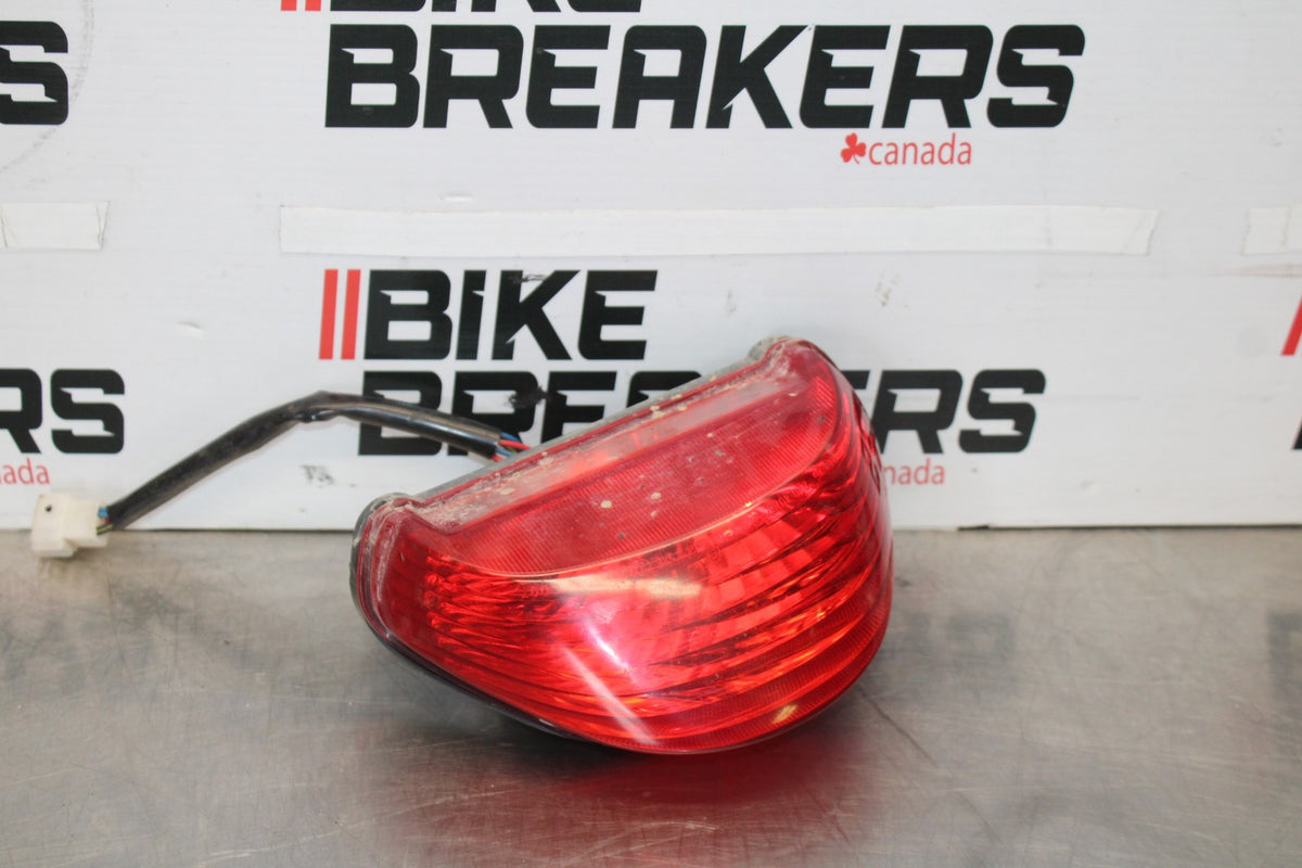 00-05 KAWASAKI NINJA ZX12R REAR TAIL TAILLIGHT BACK BRAKE LIGHT BB892