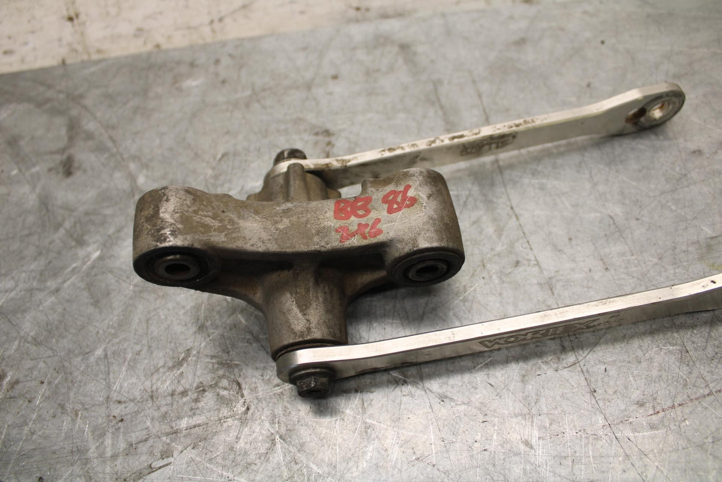 2009 Kawasaki Ninja ZX6R VORTEX DOGBONE SHOCK LINKAGE LINK 39007-0006 BB44