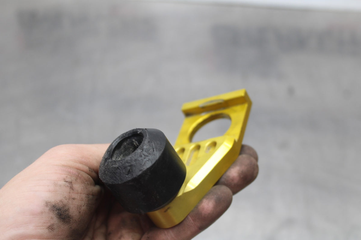 17 YAMAHA YZF R6 DRIVEN RACING REAR BACK WHEEL AXEL BLOCKS  BB922