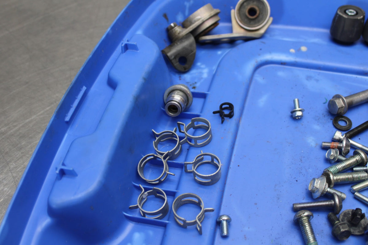 17 YAMAHA YZF R6 MOUNTING BOLTS HARDWARE SCREWS BB922