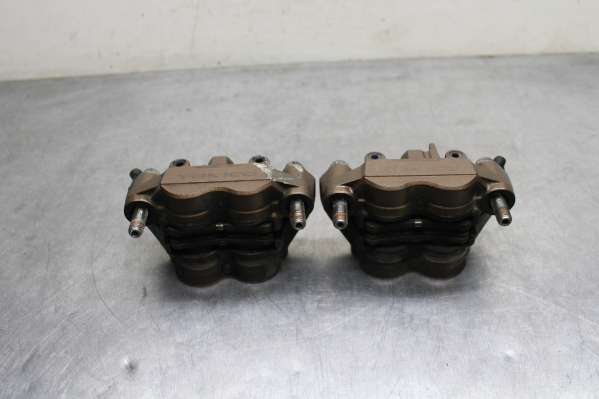 09 HONDA CBR600RR RIGHT LEFT FRONT BRAKE CALIPER SET PAIR CALIPERS BB760