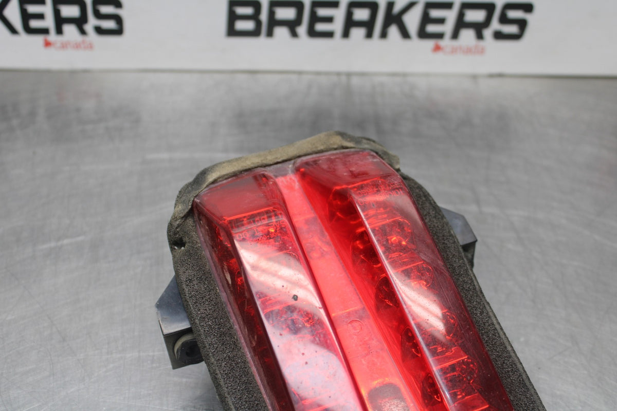 08 SUZUKI SV650 REAR TAIL TAILLIGHT BACK BRAKE LIGHT BB846