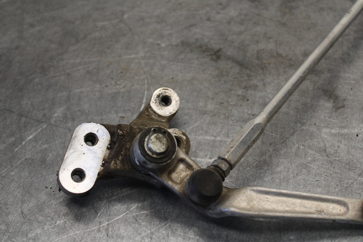 06-07 SUZUKI GSXR 600 SHIFTER LINKAGE SHIFT LINK PEDAL BB694