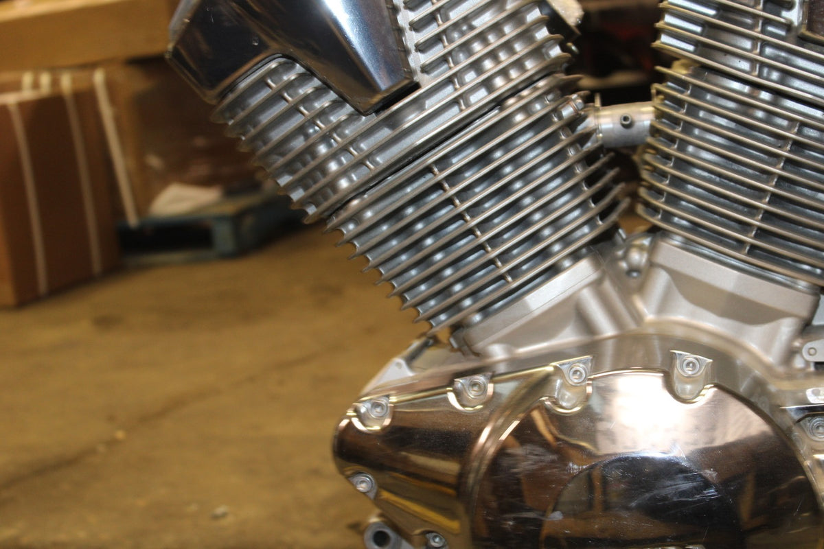 07 HONDA VTX1300R ENGINE MOTOR BB825
