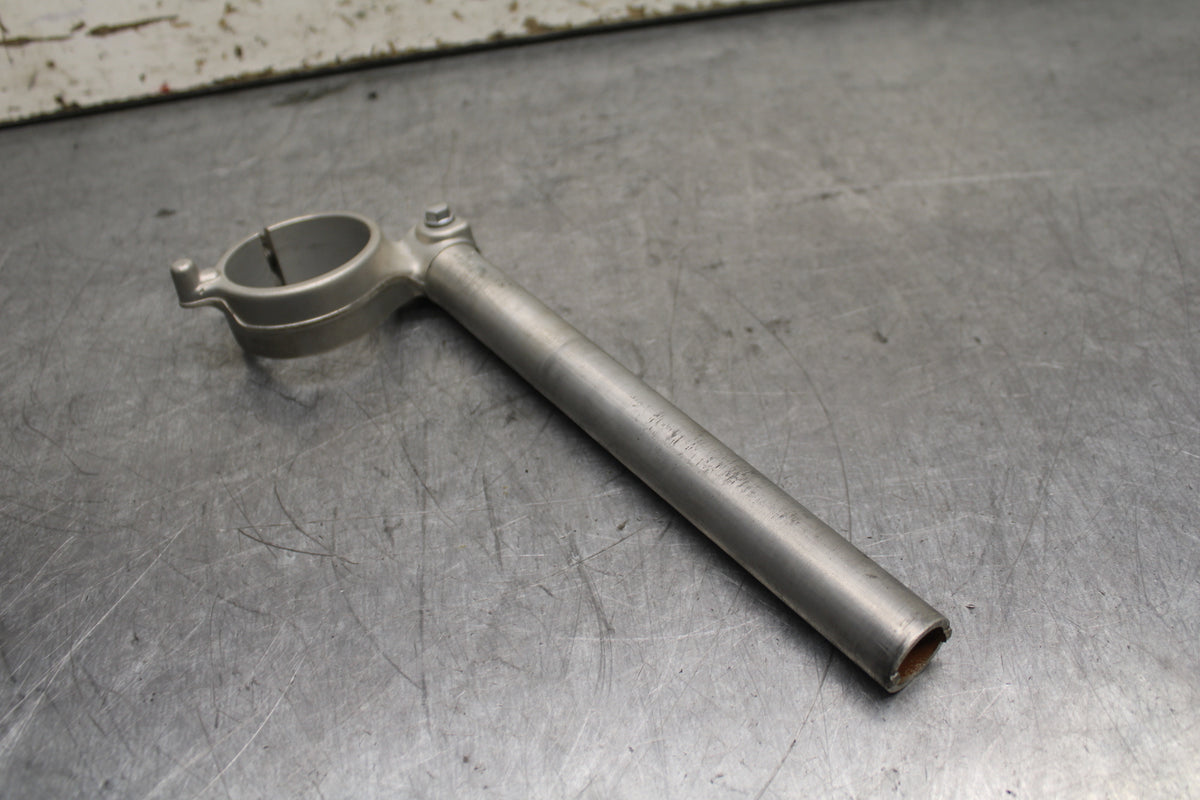 06-07 SUZUKI GSXR750 RIGHT CLIP ON HANDLEBAR BB110