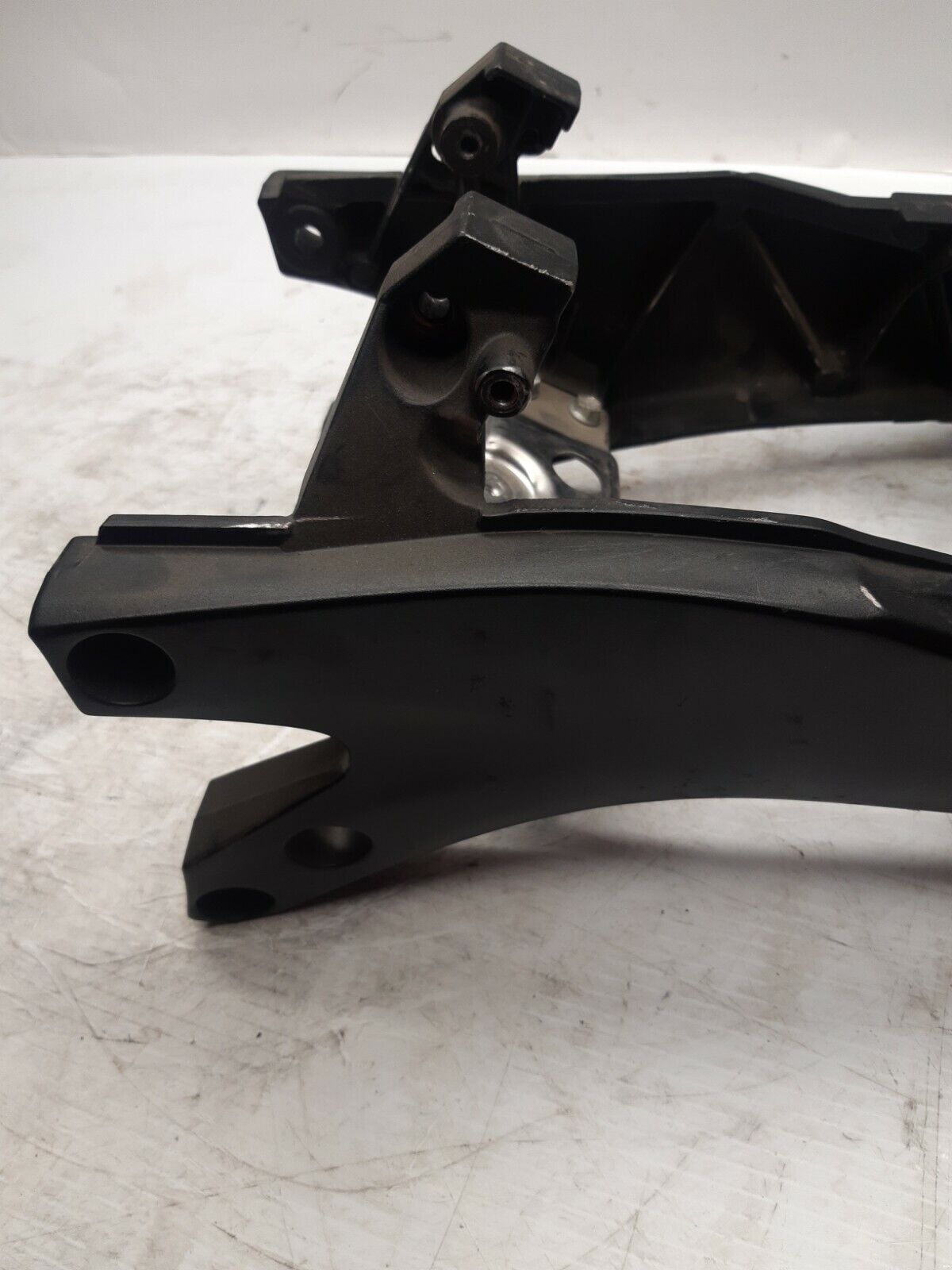 06-07 SUZUKI GSXR600 REAR SUBFRAME BACK SUB FRAME BB245