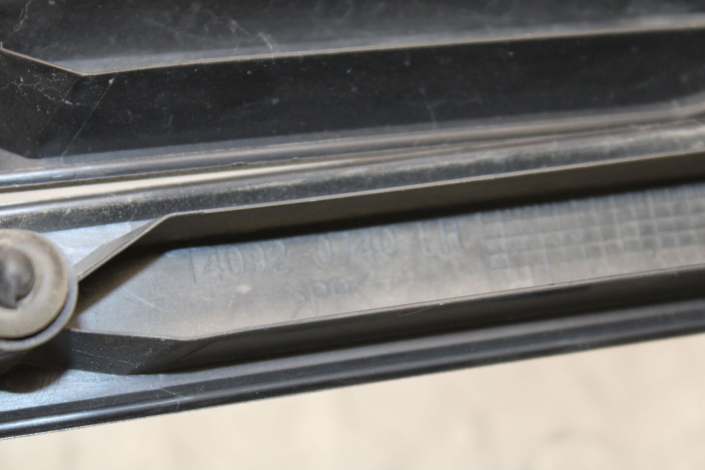 12-17 KAWASAKI ER-6N Z650 RIGHT LEFT GAS FUEL TANK PANELS COVERS TRIM SET  BB709