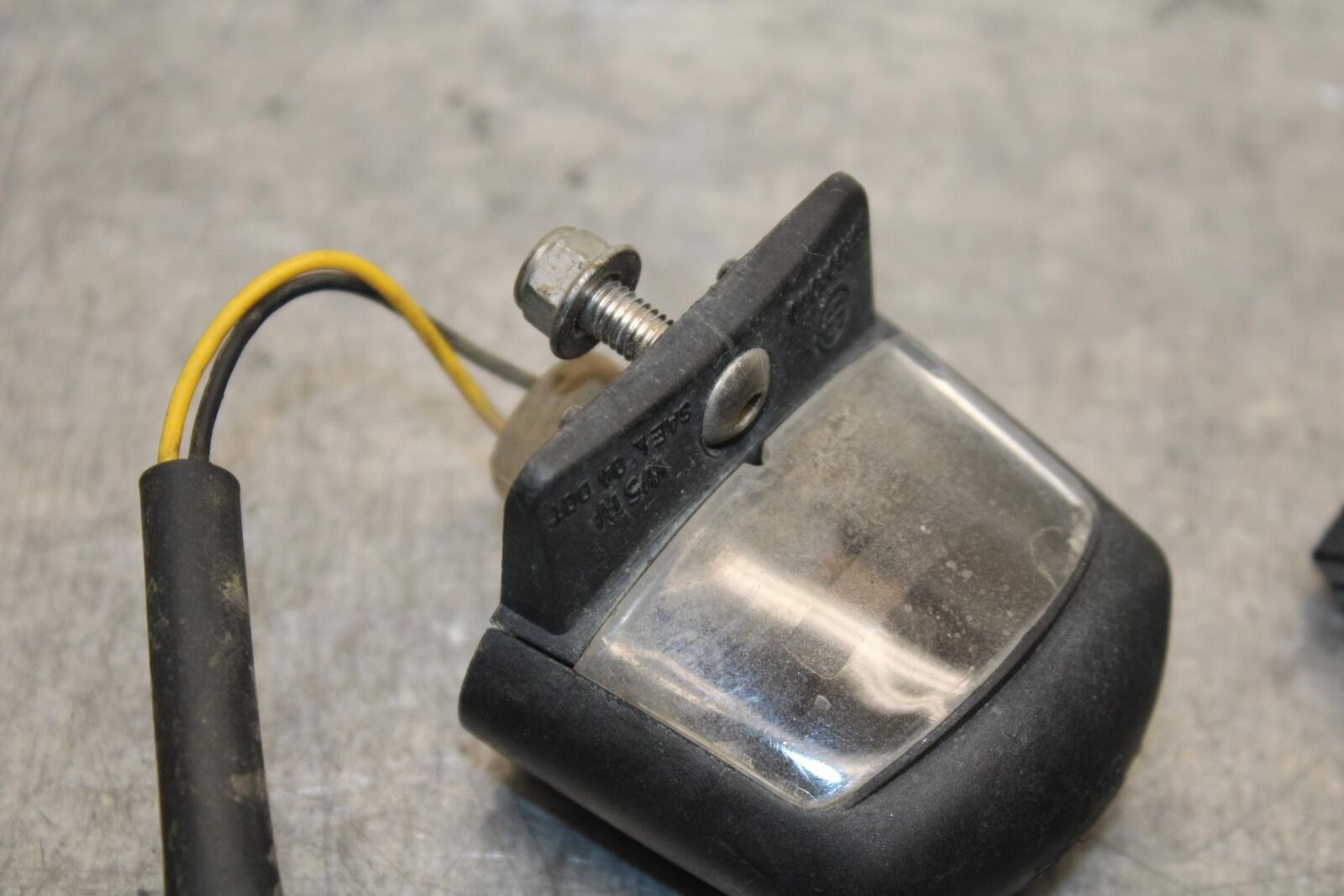 08-11 TRIUMPH SPEED TRIPLE LICENSE PLATE LIGHT BB102