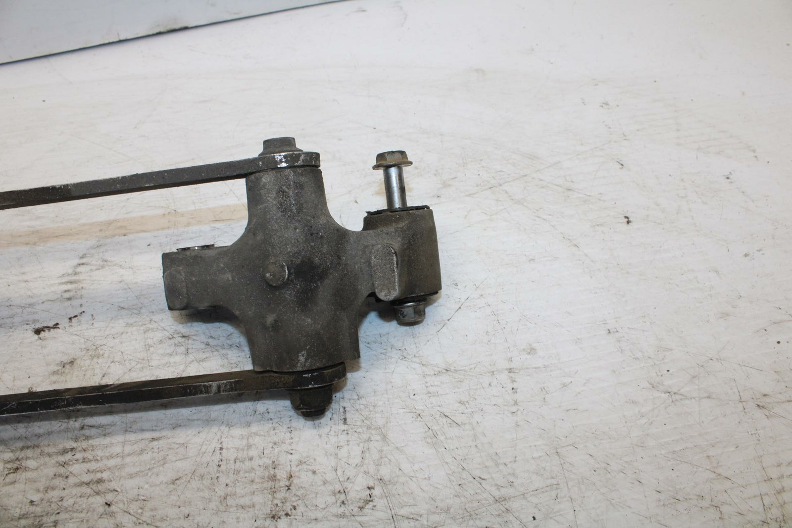 07-08 KAWASAKI NINJA ZX6R REAR DOGBONE SHOCK LINKAGE LINK BB274