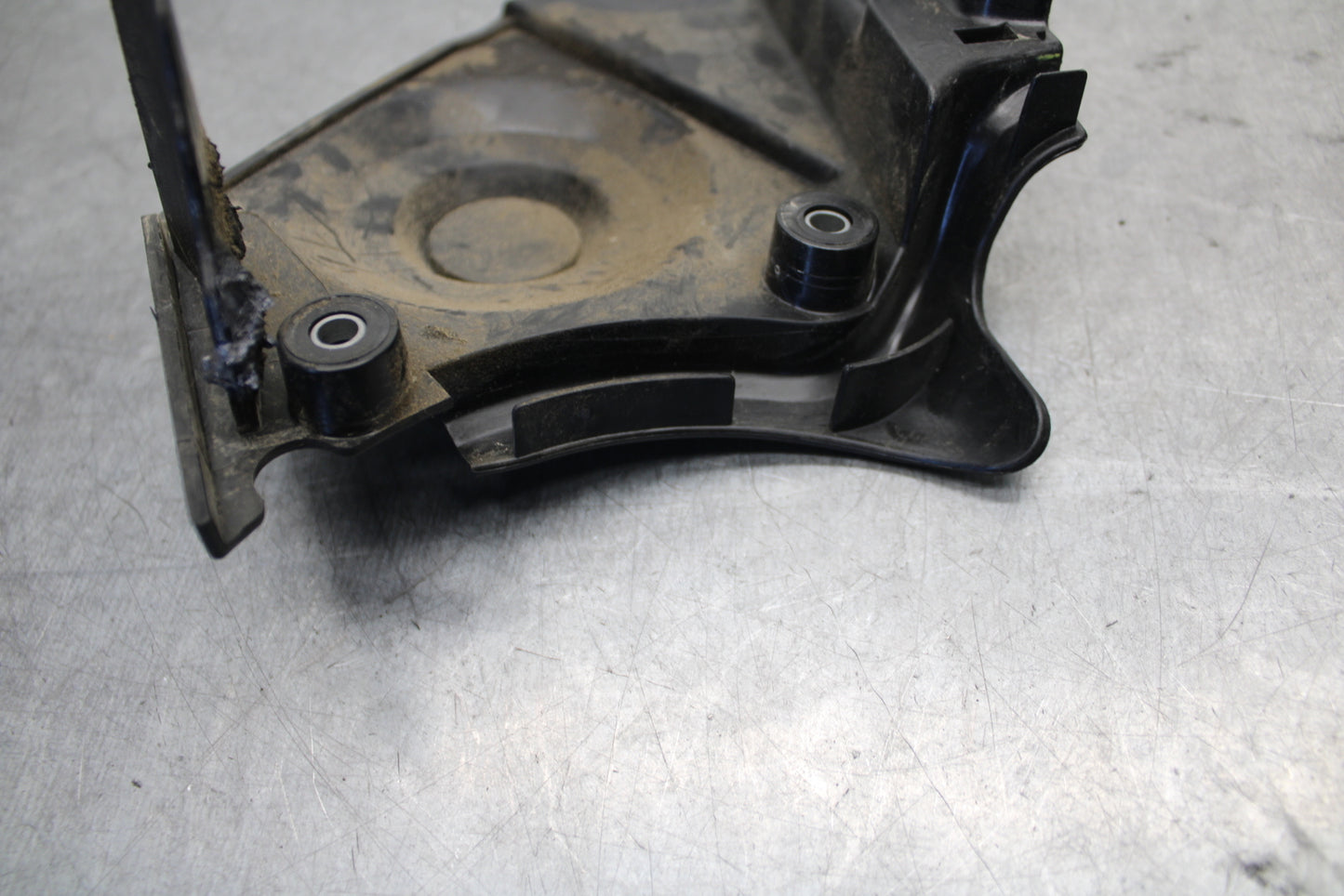 20-23 APRILIA RS660 ENGINE SPROCKET COVER BB643
