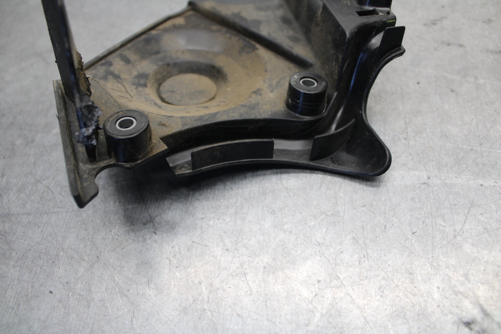 20-23 APRILIA RS660 ENGINE SPROCKET COVER BB643