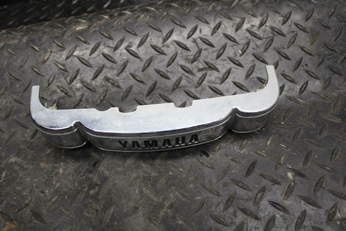 84-85 YAMAHA VIRAGO 1000 FRONT FORKS CLAMP LOWER TRIPLE TREE COVER BB173