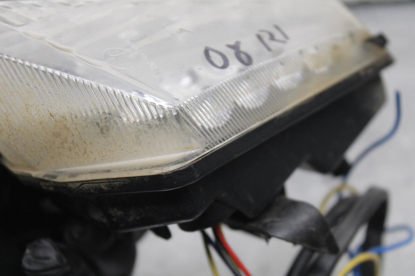 07-08 YAMAHA YZF R1 REAR TAIL TAILLIGHT BACK BRAKE LIGHT BB630