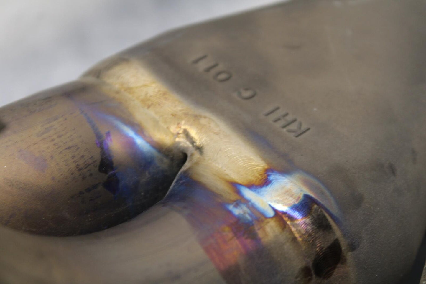 2006 Kawasaki Ninja ZX10R EXHAUST PIPE MUFFLER SLIP ON CAN SILENCER BB581