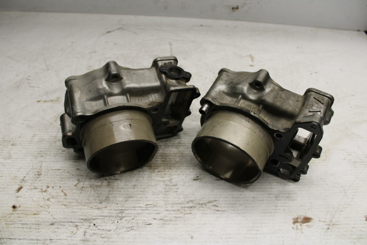 03-05 SUZUKI SV1000 ENGINE MOTOR PISTON CYLINDERS BLOCK JUG BB296