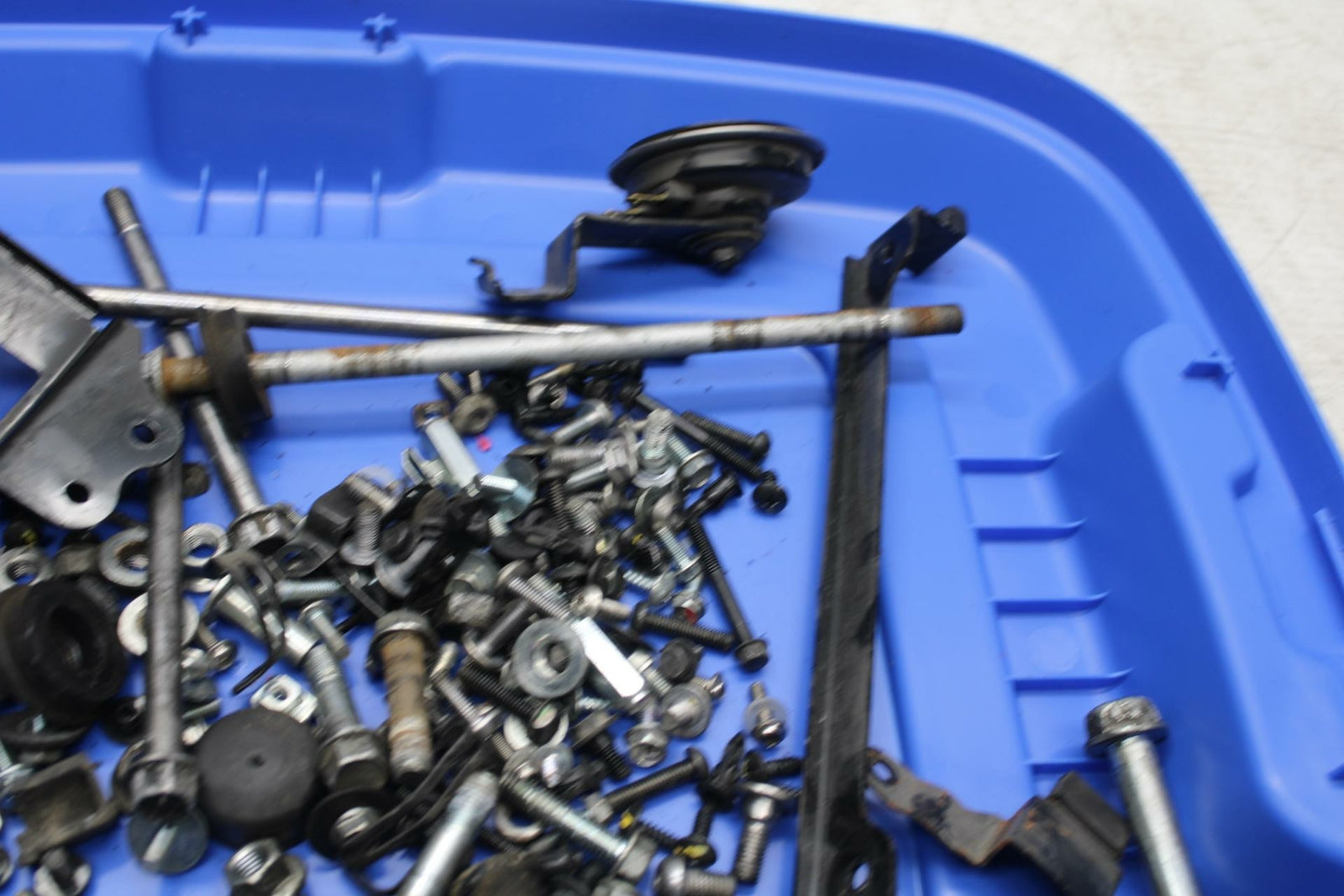 12-13 KAWASAKI EX300 NINJA BOLTS HARDWARE SCREWS BB373