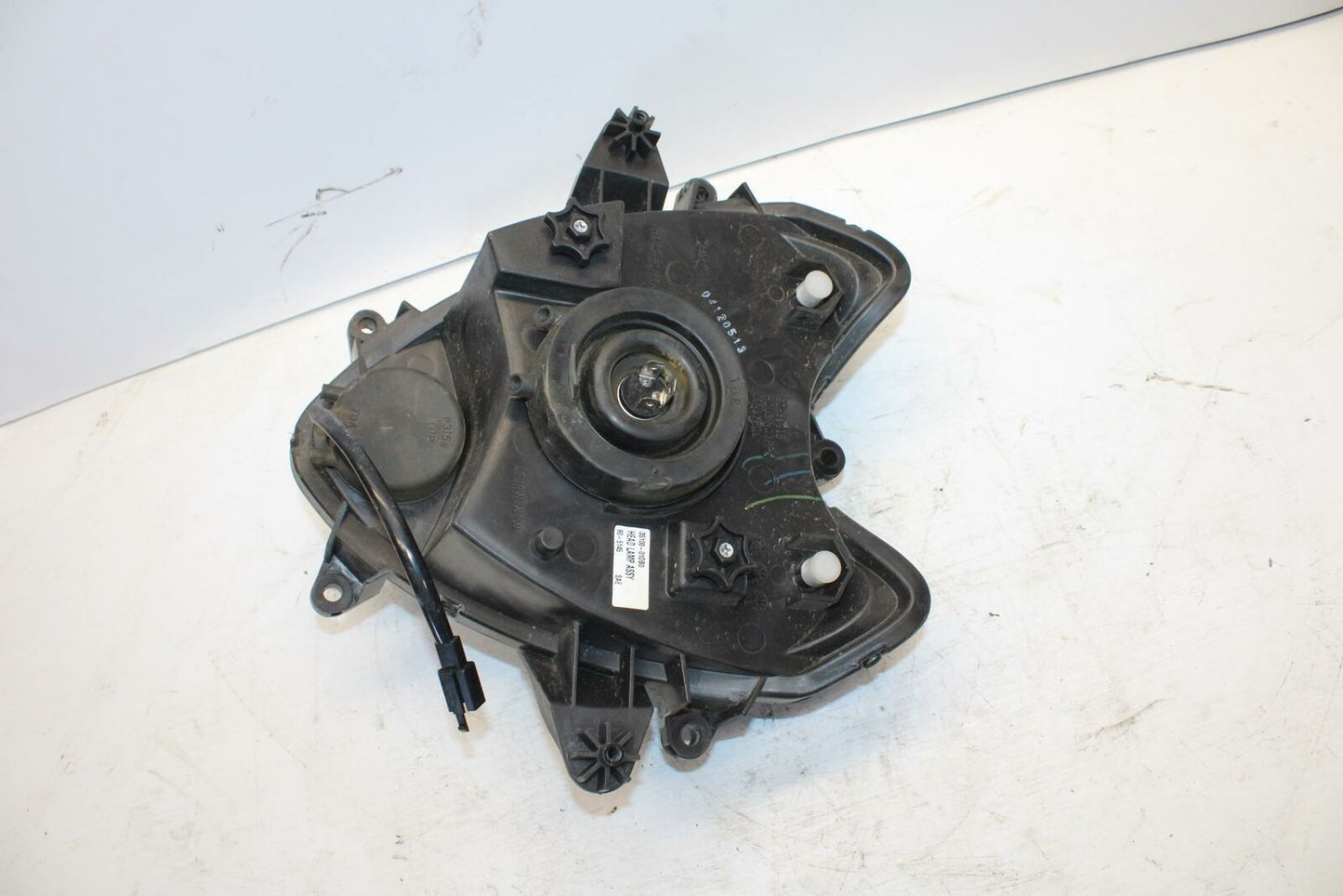 04-09 SUZUKI GS500F FRONT HEADLIGHT HEAD LIGHT LAMP 35100-01DB0-999 BB261