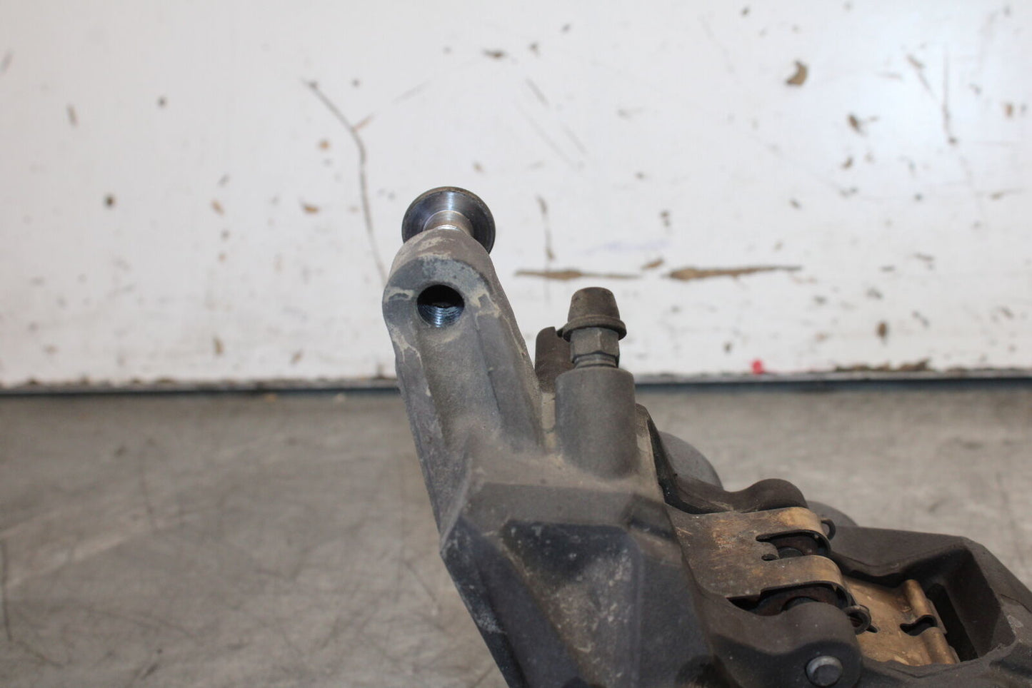 07-09 YAMAHA FZ6 RIGHT LEFT FRONT BRAKE CALIPER SET PAIR CALIPERS BB713