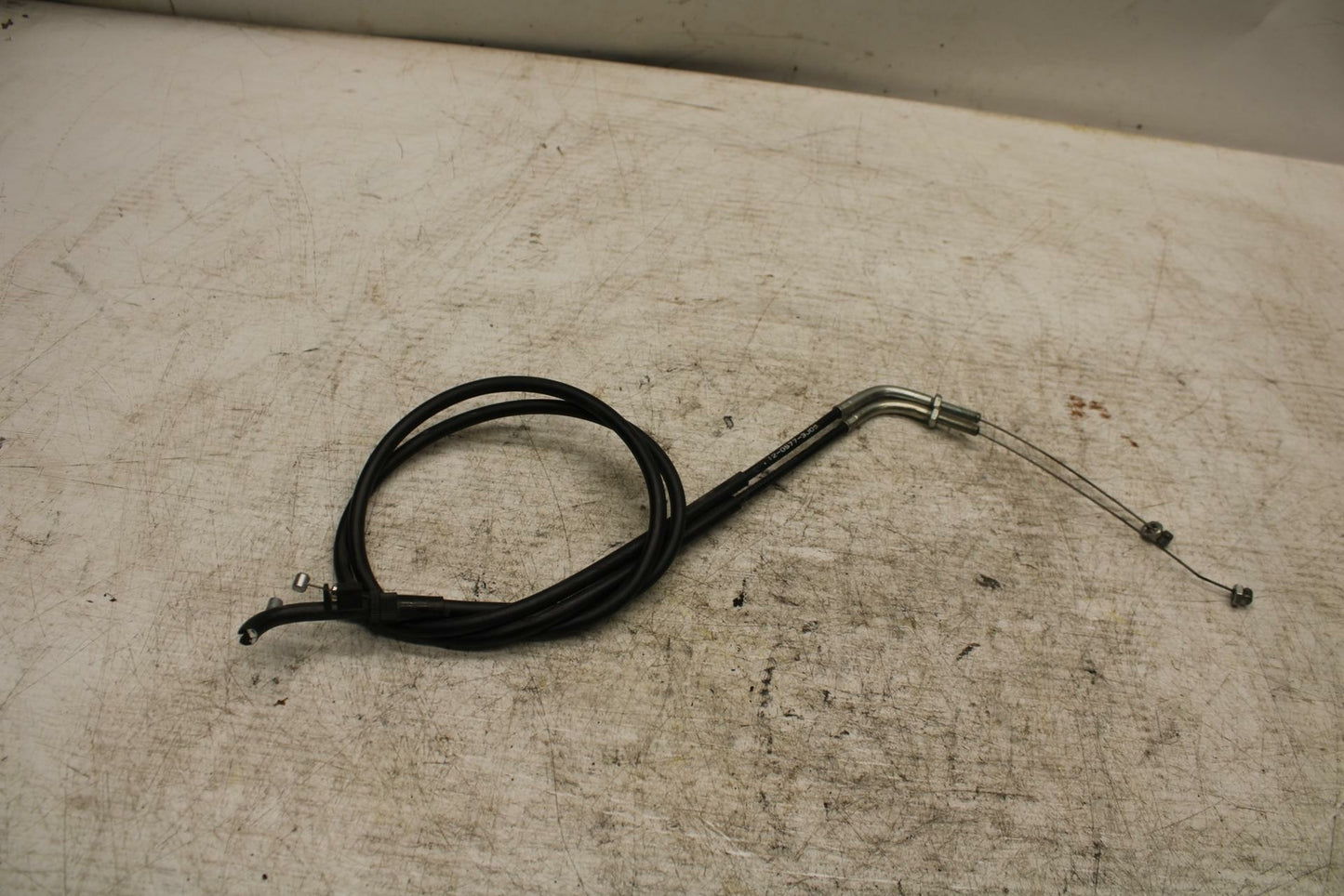 12-13 KAWASAKI EX300 NINJA THROTTLE CABLES LINES BB373