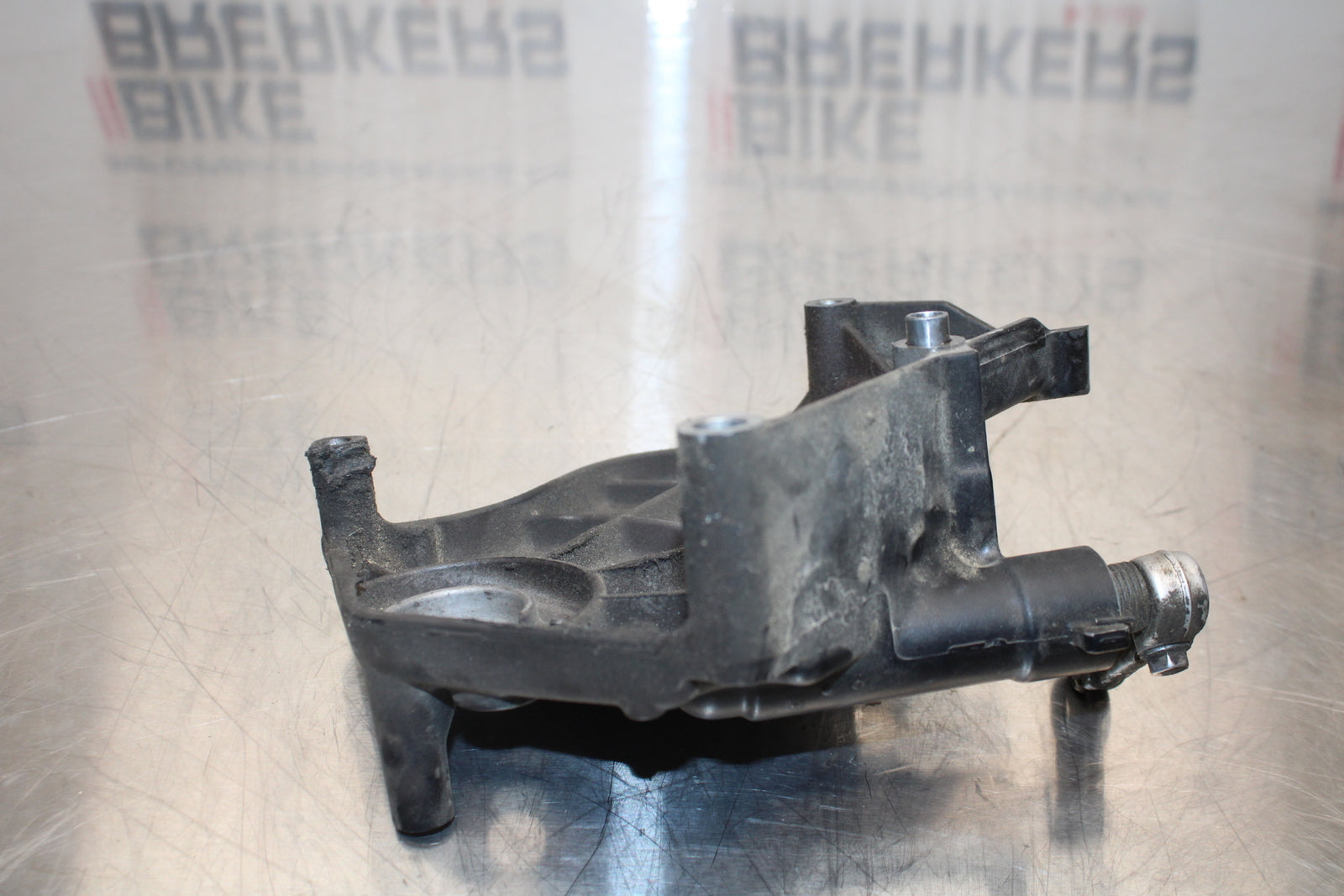 11 SUZUKI GSXR1000 ENGINE SPROCKET COVER BB142