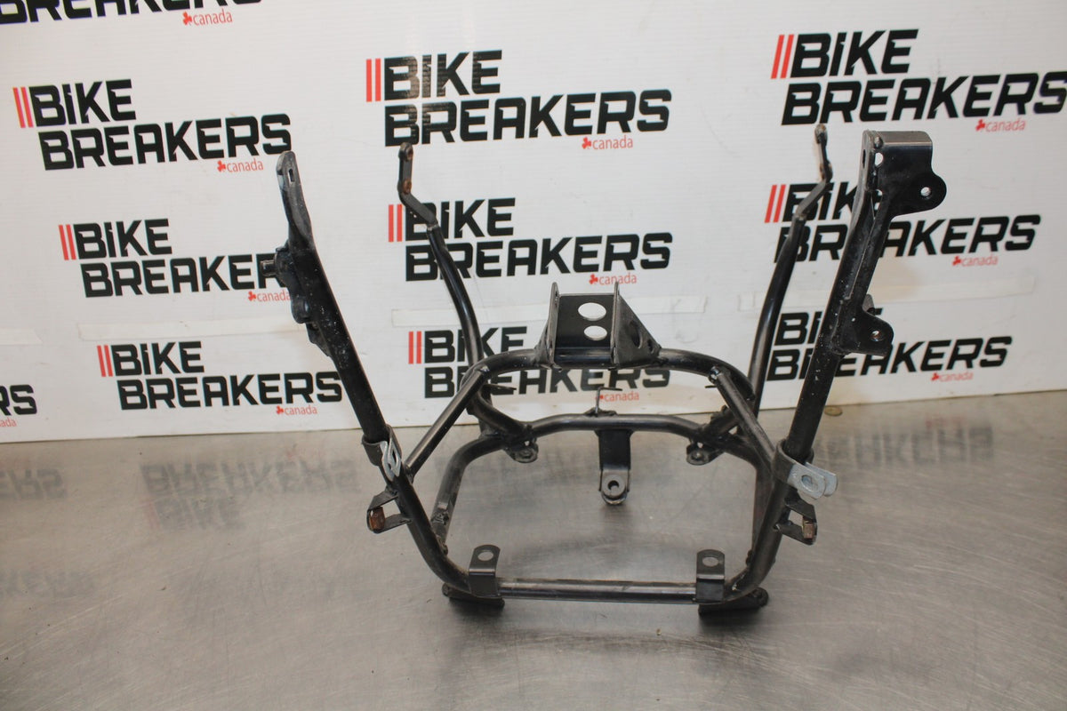 05 DUCATI SUPERSPORT 800 UPPER FAIRING MIRROR GAUGES STAY BRACKET BB913