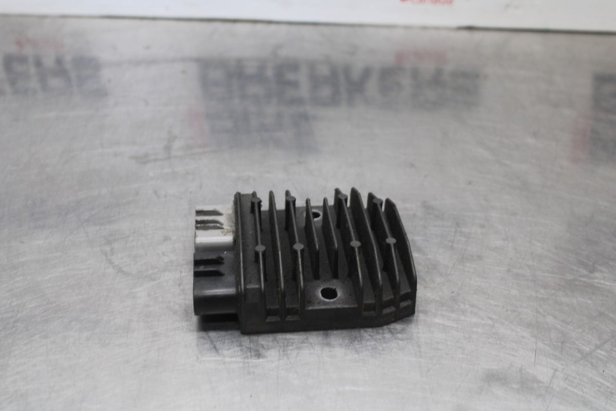 04-05 KAWASAKI NINJA ZX10R RECTIFIER VOLTAGE REGULATOR BB931