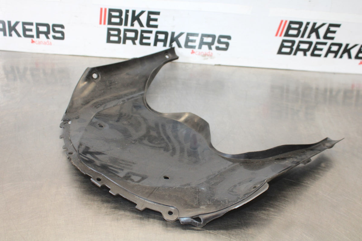 11-26 SUZUKI GSXR750 LOWER FRONT UPPER INNER HEADLIGHT COWL FAIRING  BB882