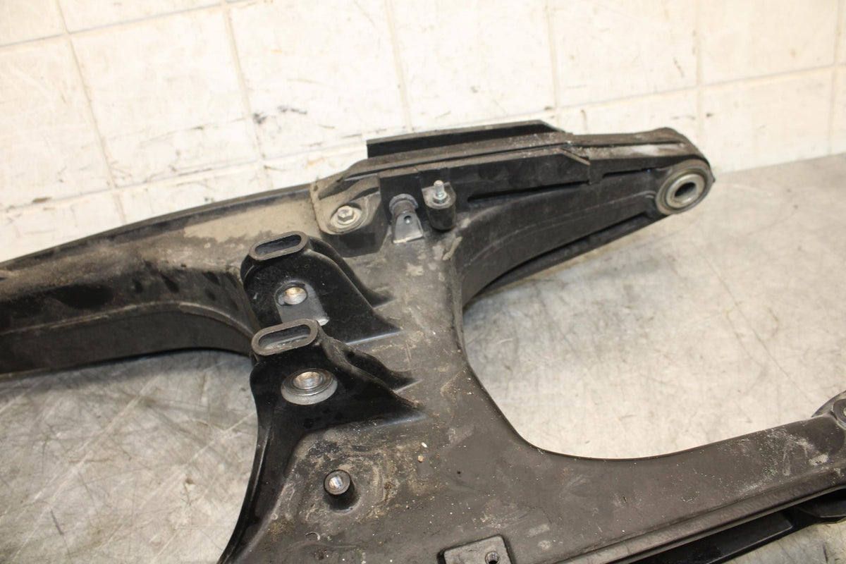 22-23 HUSQVARNA SVARTPILEN 401 REAR SWINGARM BACK SUSPENSION SWING ARM BB541