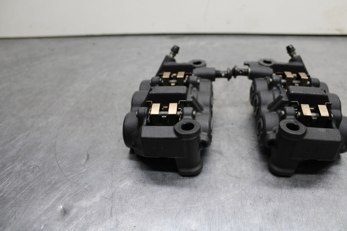 09-14 YAMAHA YZF R1 RIGHT LEFT FRONT BRAKE CALIPER SET PAIR CALIPERS BB119
