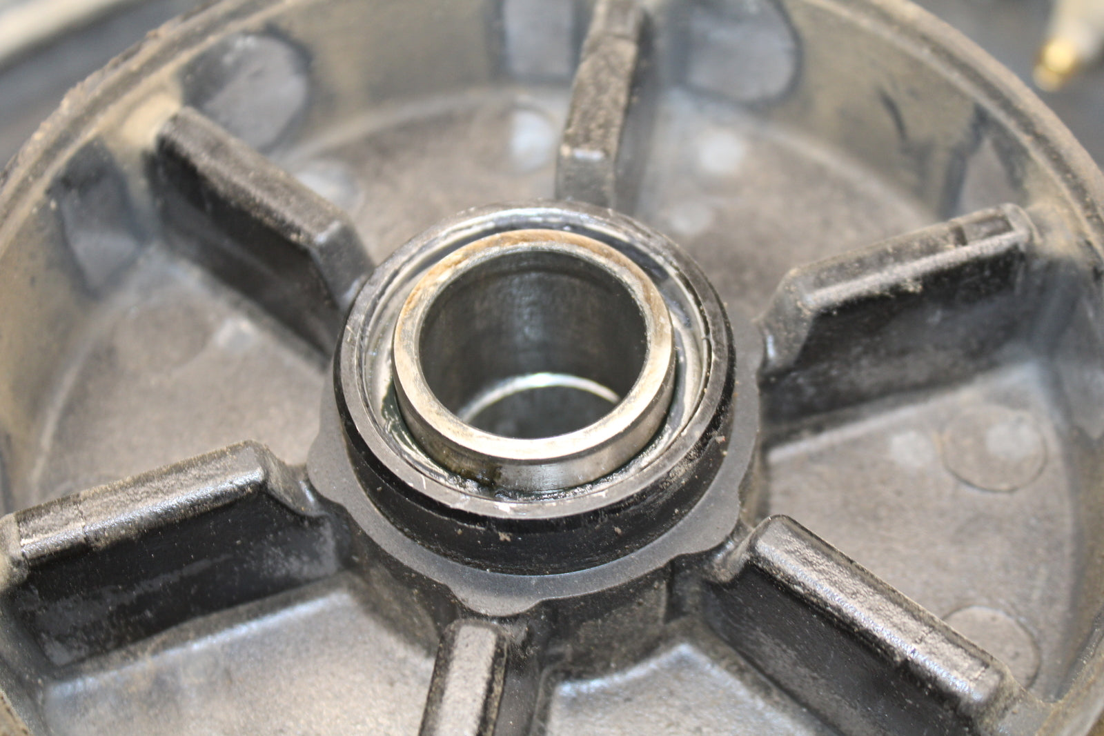 07-09 YAMAHA FZ6 REAR WHEEL REAR RIM  BB713