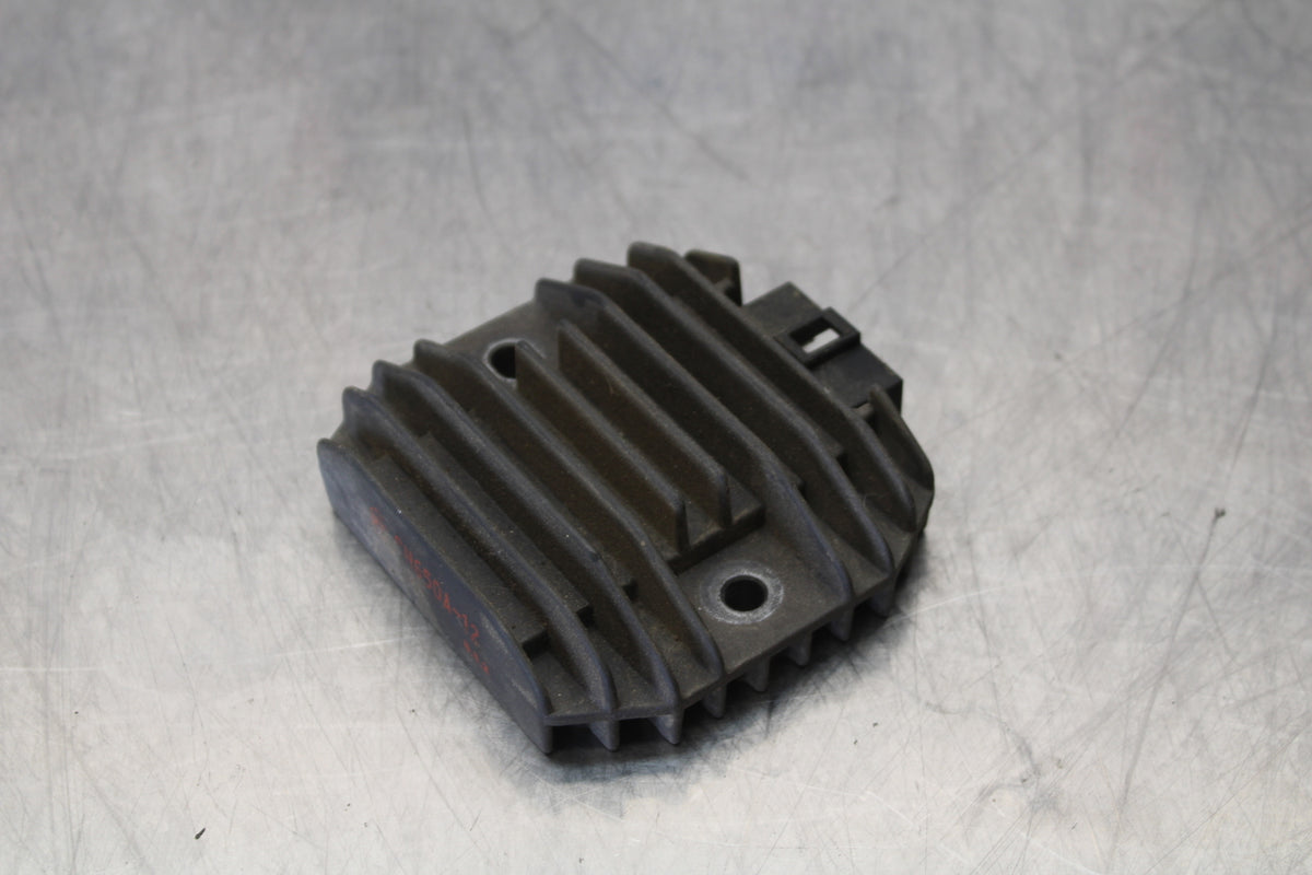96-07 YAMAHA YZF600R RECTIFIER VOLTAGE REGULATOR BB158