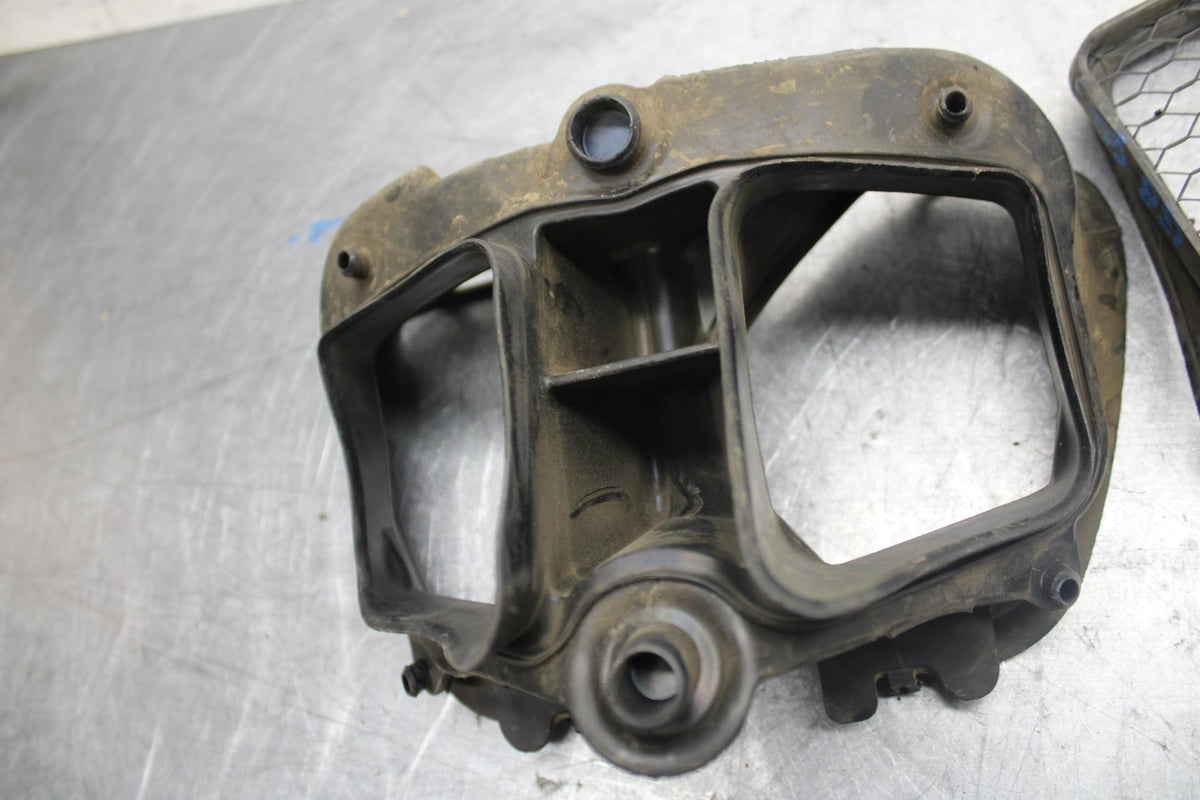 2007 Honda CBR600RR AIR INTAKE GRILL RUBBER DUCT BB42