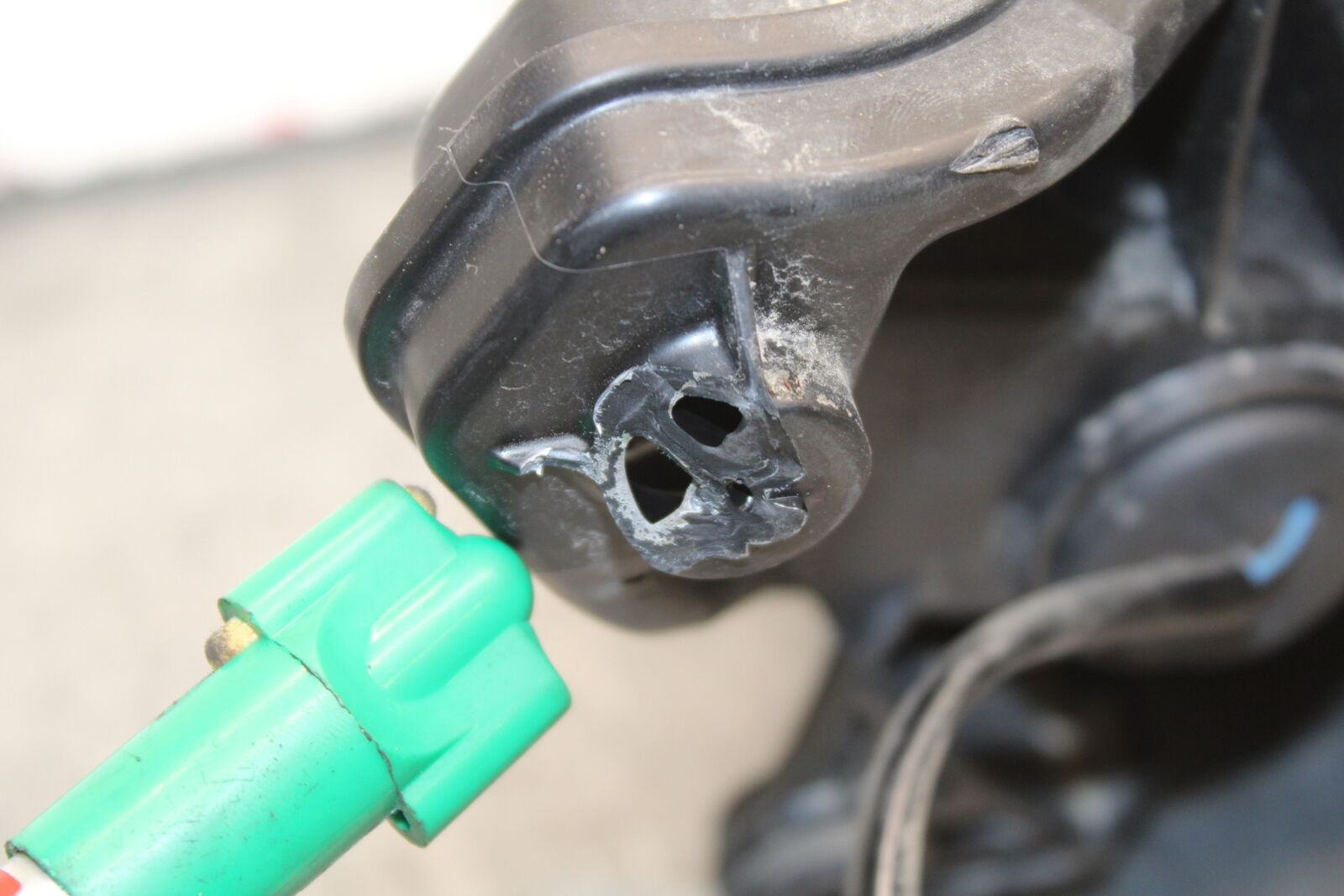 18-24 KAWASAKI NINJA 650 FRONT HEADLIGHT HEAD LIGHT LAMP BB725