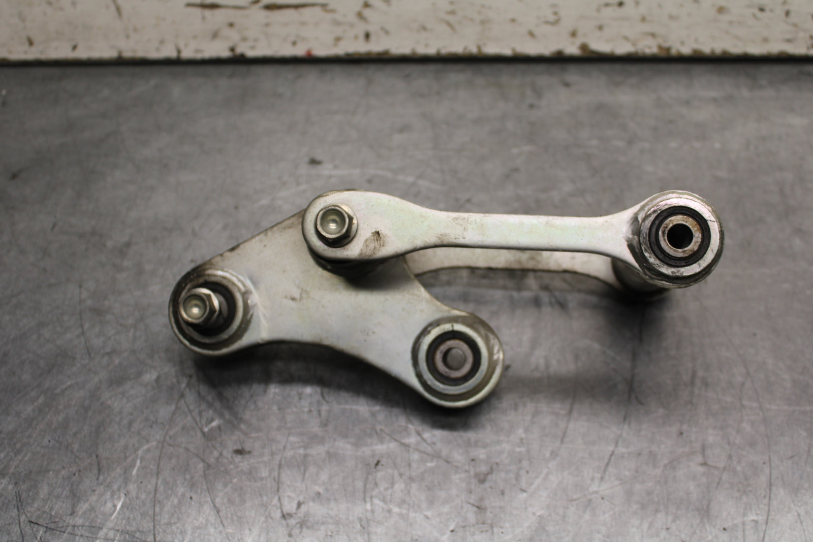 15-16 HONDA CB300F REAR DOGBONE SHOCK LINKAGE LINK BB740