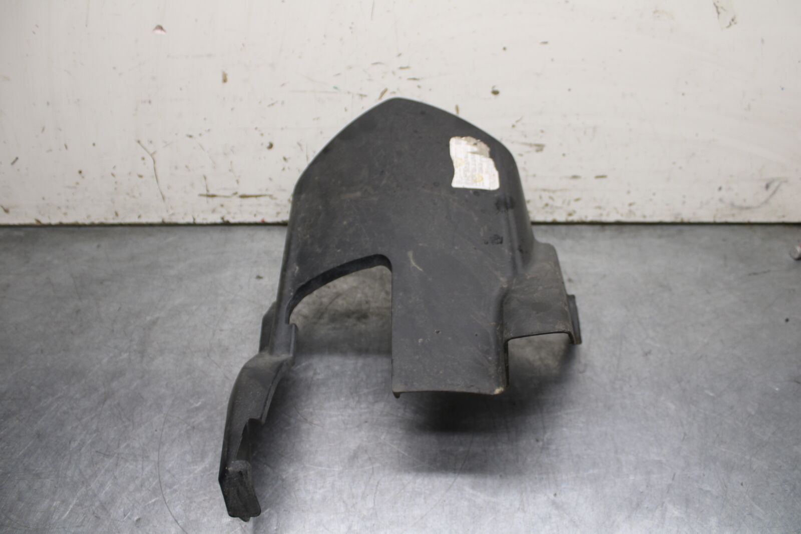 12-13 KAWASAKI Z1000 REAR BACK WHEEL TIRE HUGGER FENDER BB743