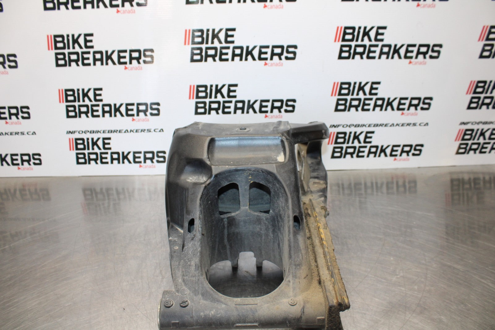 06-07 SUZUKI GSXR 600 REAR SWINGARM BACK SUSPENSION SWING ARM BB170