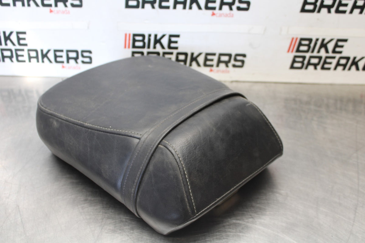05-09 SUZUKI BOULEVARD C90 REAR BACK PASSENGER SEAT BB918