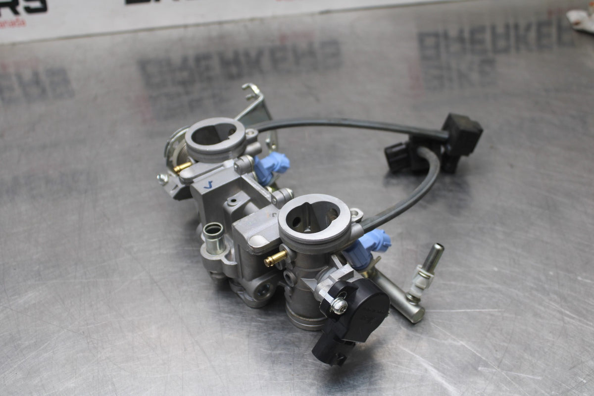 15 SUZUKI GW250F MAIN FUEL INJECTORS / THROTTLE BODIES BB789