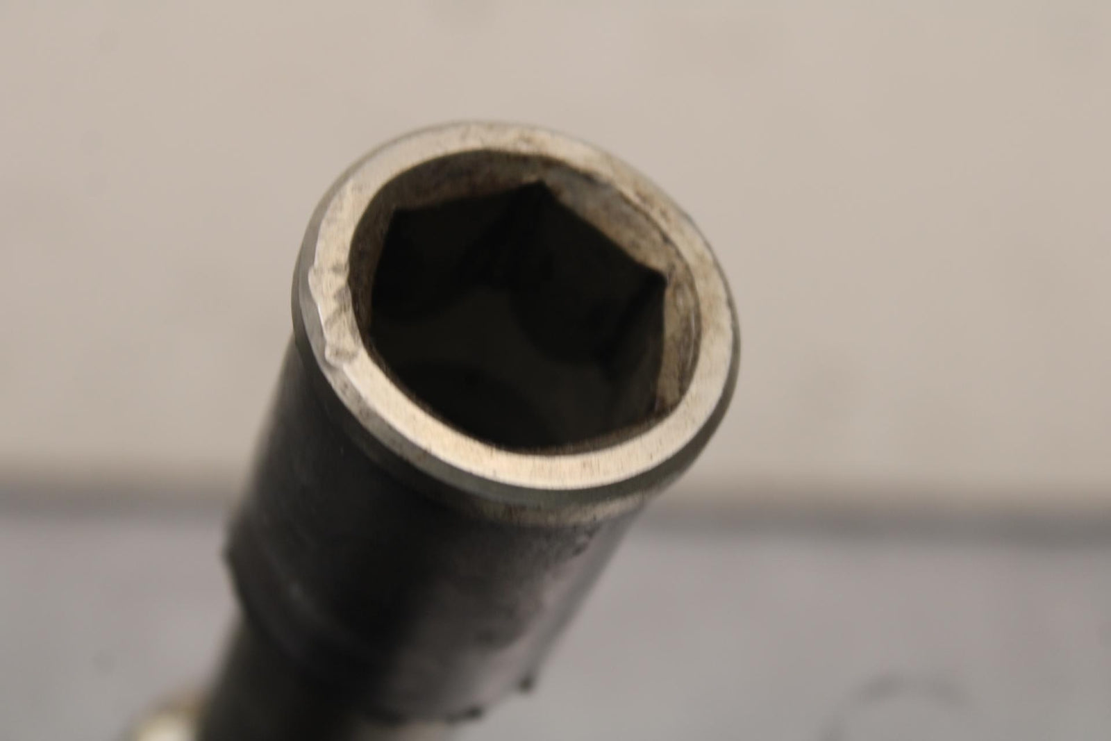 03-08 KAWASAKI VULCAN 1600 FRONT WHEEL RIM AXLE PIVOT BOLT BB616