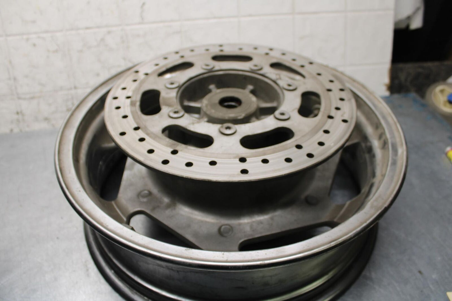 2005 Kawasaki Vulcan 1600 VN1600A WHEEL RIM REAR ROTOR BB574