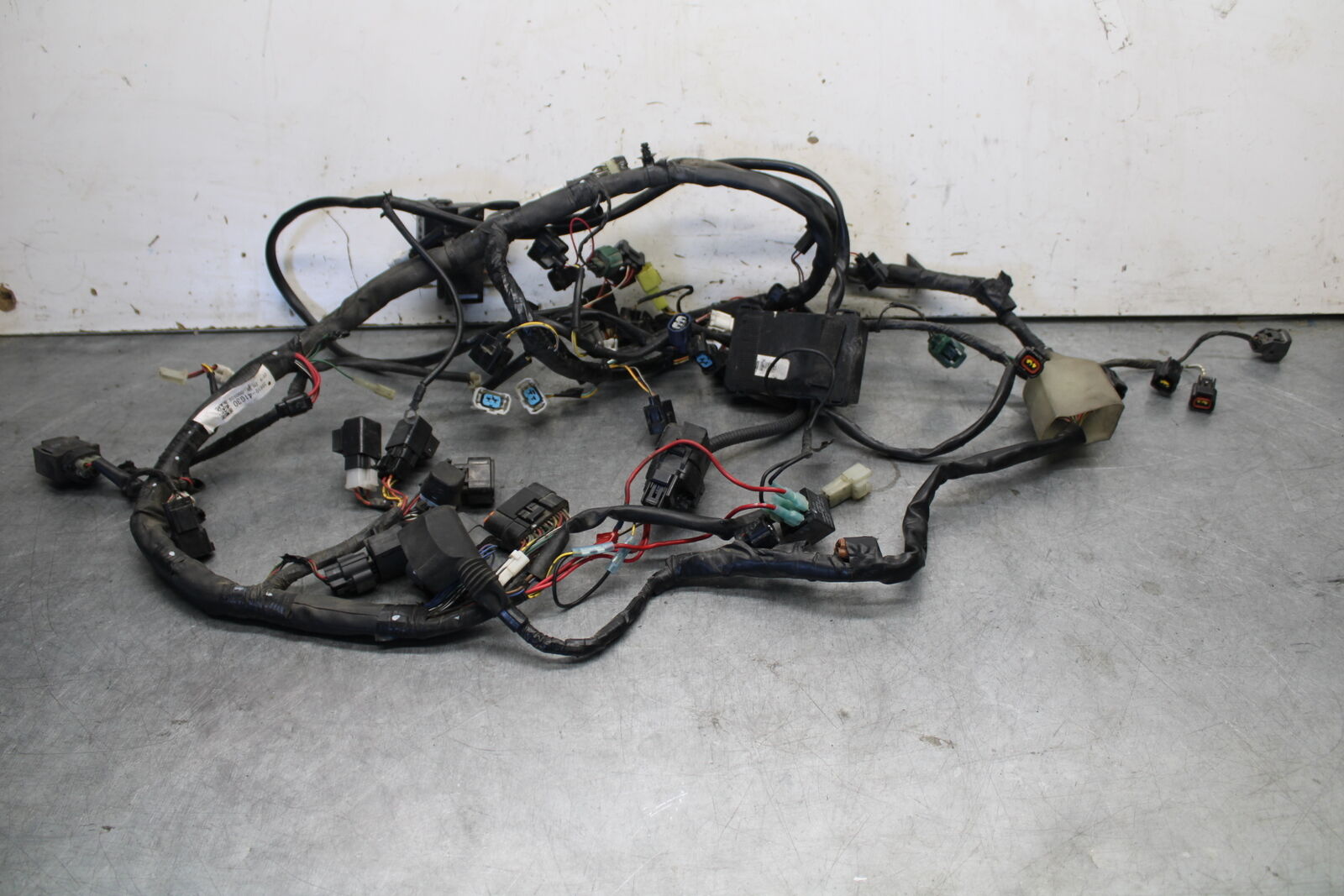 05-06 SUZUKI GSXR1000 MAIN ENGINE WIRING HARNESS WIRE LOOM 36610-41G30 BB677