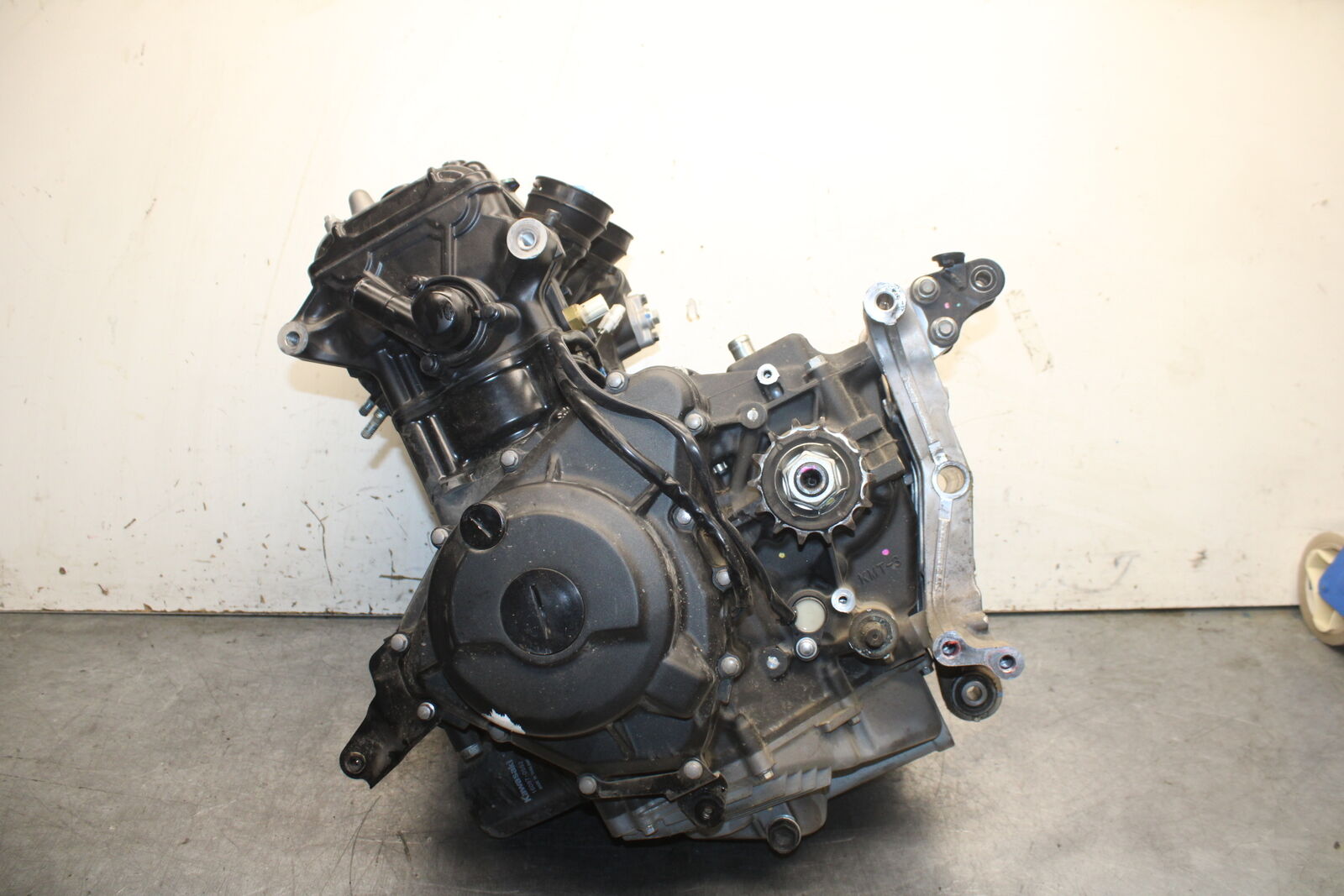18-23 KAWASAKI NINJA 400 EX400 ABS ENGINE MOTOR BB747